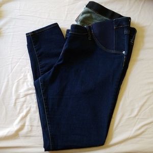 🤰🏽🤰🏽 dark wash inset panel maternity jeggings
